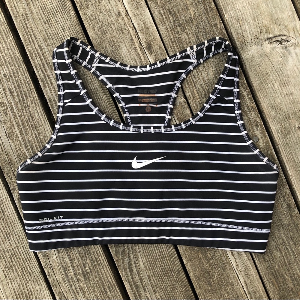 Nike Sri-fit sports bra
